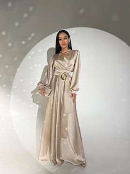 Шовкова сукня максі бежевого кольору 13 фото
